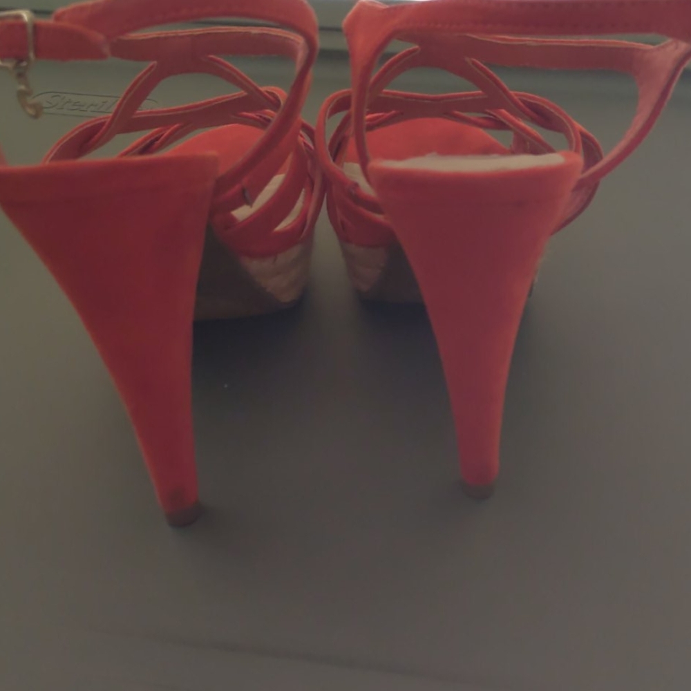 Guess shoes - Picture 4 of 5